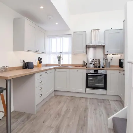 Apartment Livingstone Street With Free Parking York