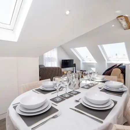 Livingstone Street With Free Parking