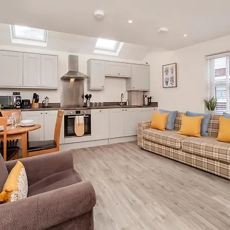 Livingstone Street With Free Parking Apartment York