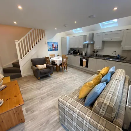 Livingstone Street With Free Parking 约克